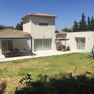 Bed & Breakfast D Hotes Calas 5 Min Gare Tgv Aix Pole D Activites D Aix En Provence Et Arena Cabriès